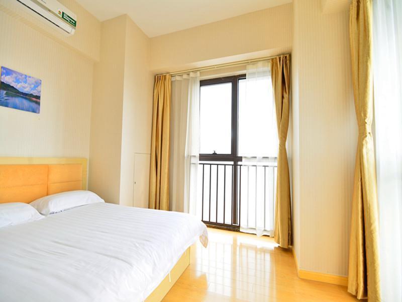 Greentree Alliance Anting Zhaofeng Road Subway Station Hotel 3*